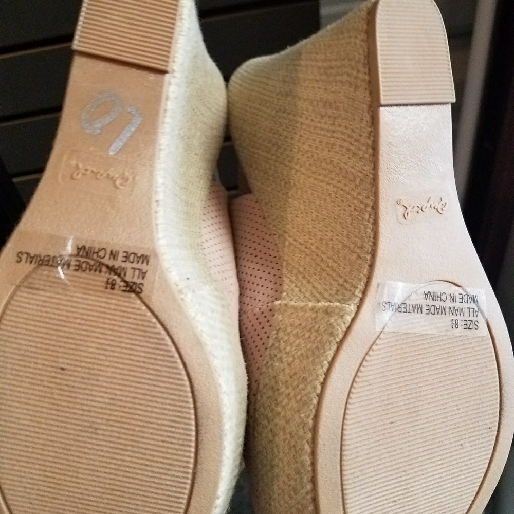 Wedges - Picture 4 of 4